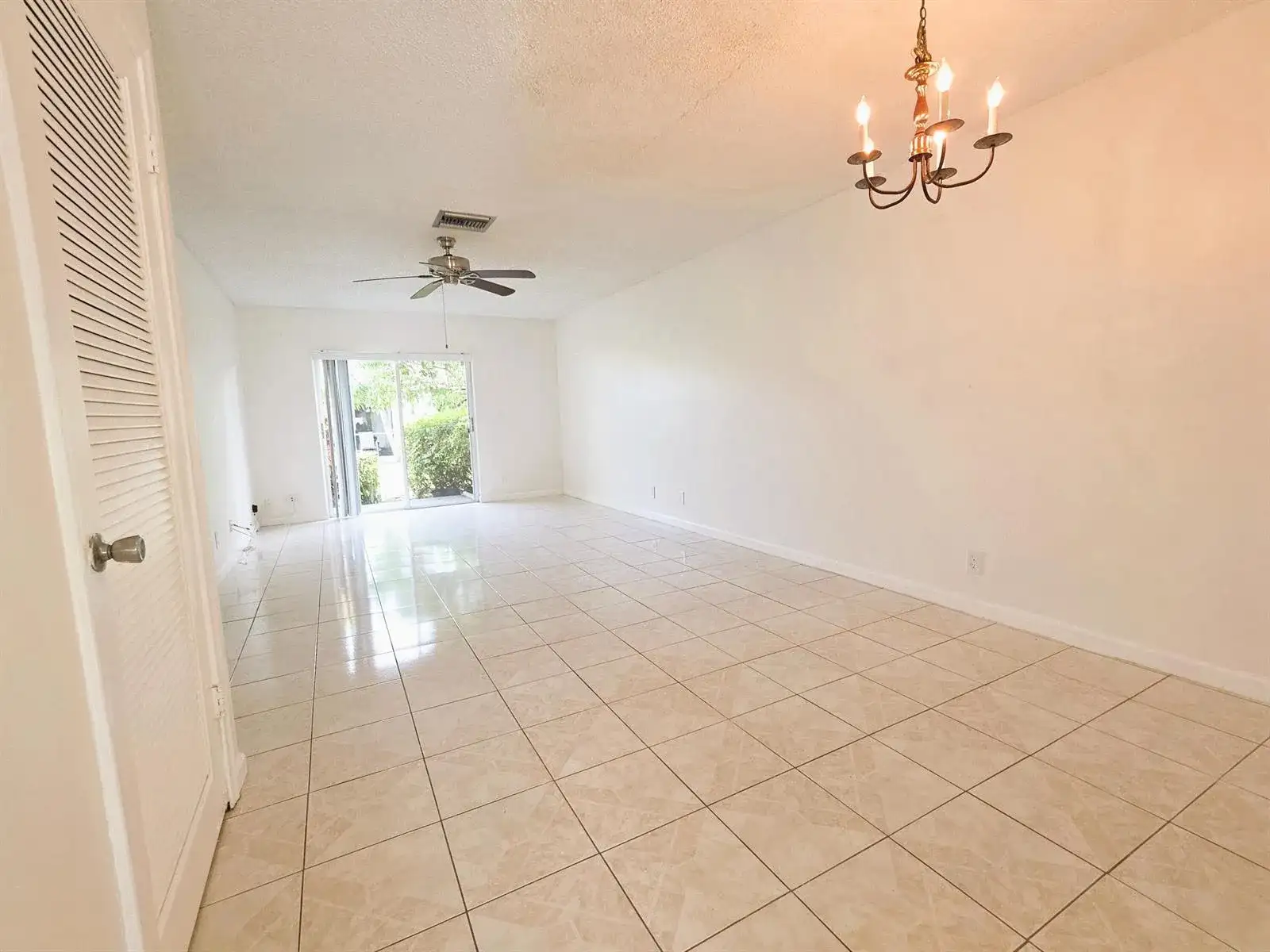 5445 GLENDA Street, West Palm Beach FL 33417 photo 4