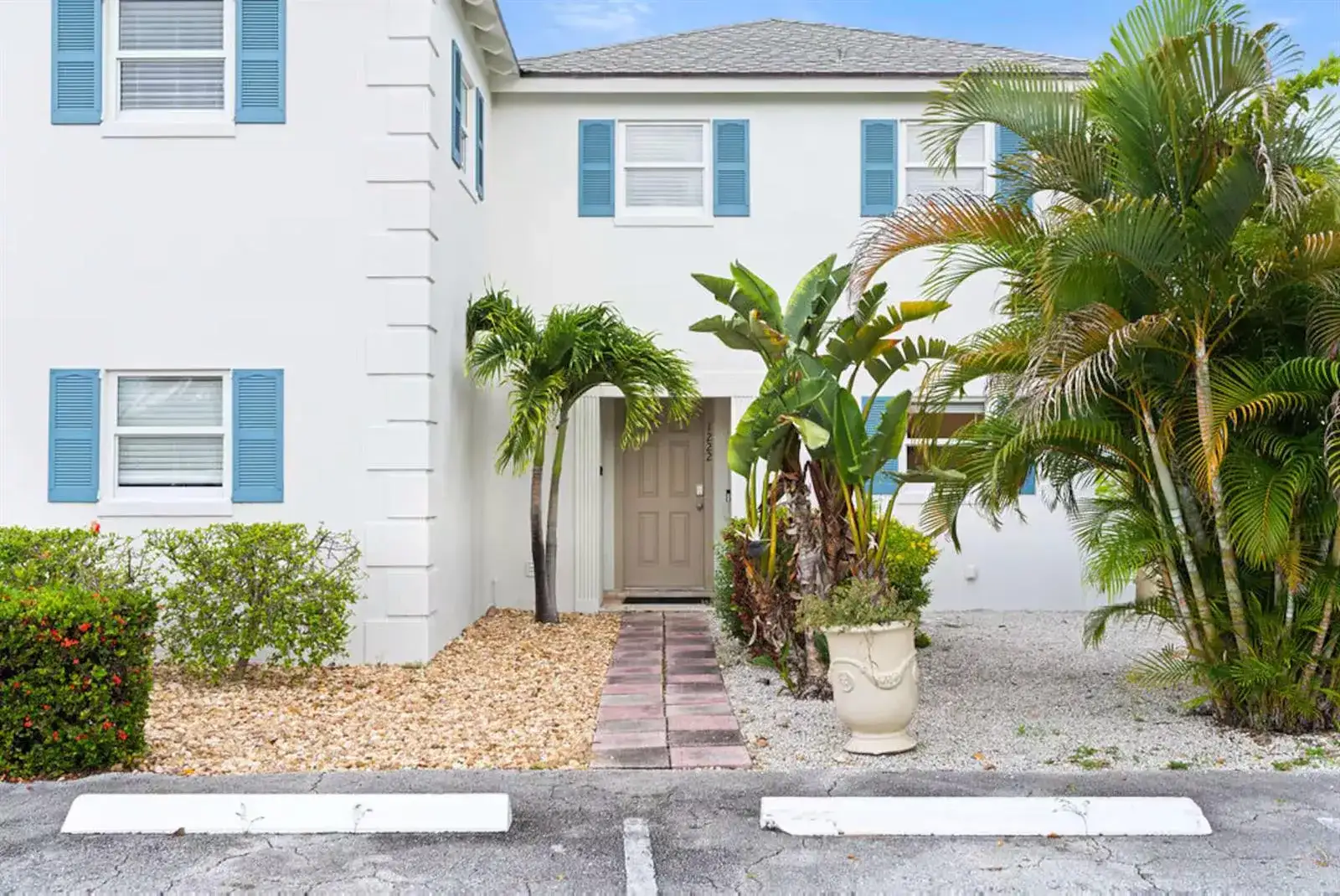 1216 Surf Road, Singer Island FL 33404 photo 2
