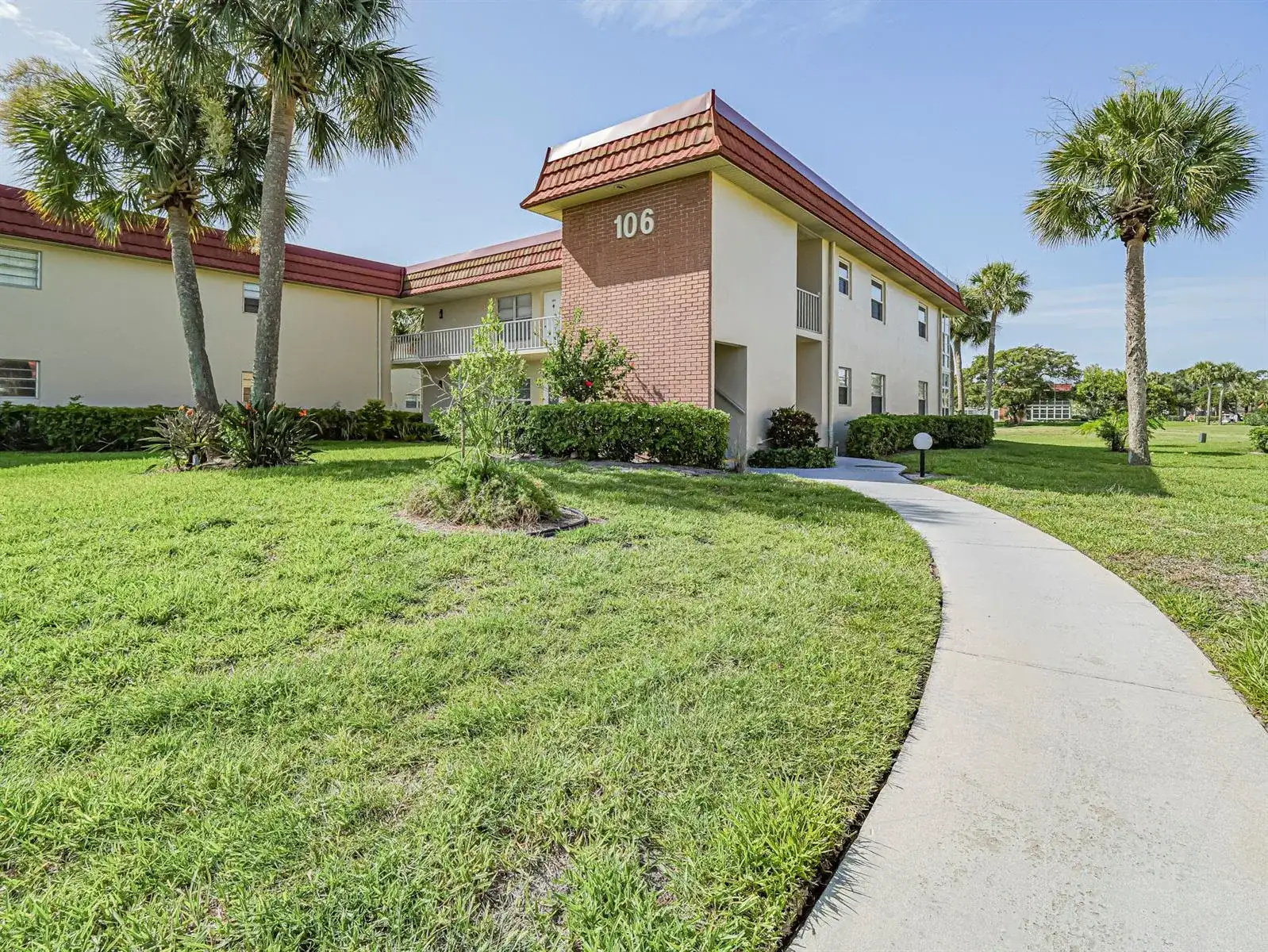 106 Spring Lake Court # 201, Vero Beach FL 32962 photo 4