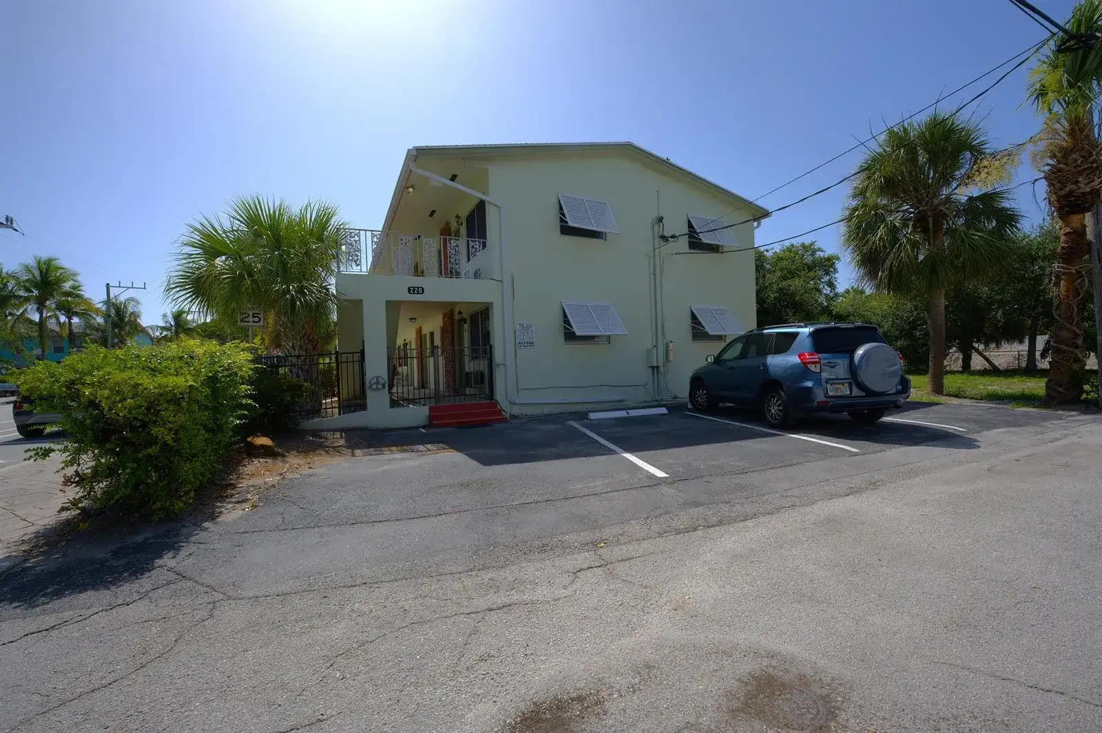 220 Lucerne Avenue # 4, FL 33460 photo 3