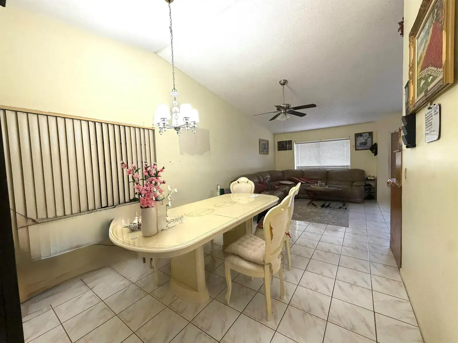 2000 NW 70th Lane, Margate FL 33063 photo 4