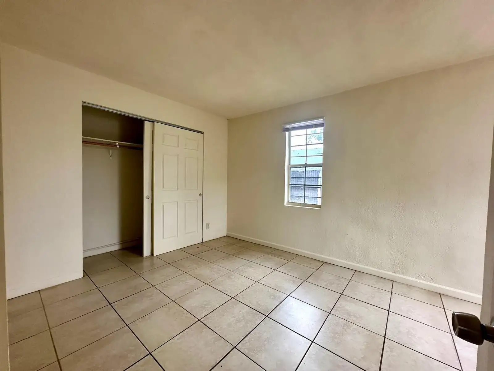 610 33rd Street, West Palm Beach FL 33407 photo 4