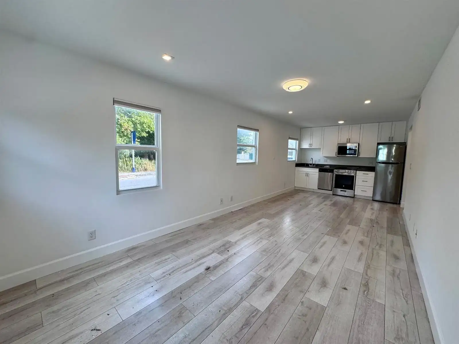 102 S K Street Unit 1, FL 33460 photo 3