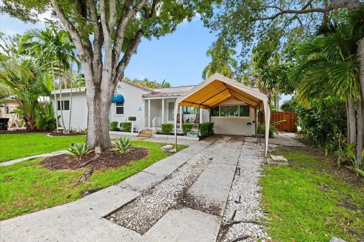 305 NE 14th Avenue, Fort Lauderdale FL 33301 photo 2