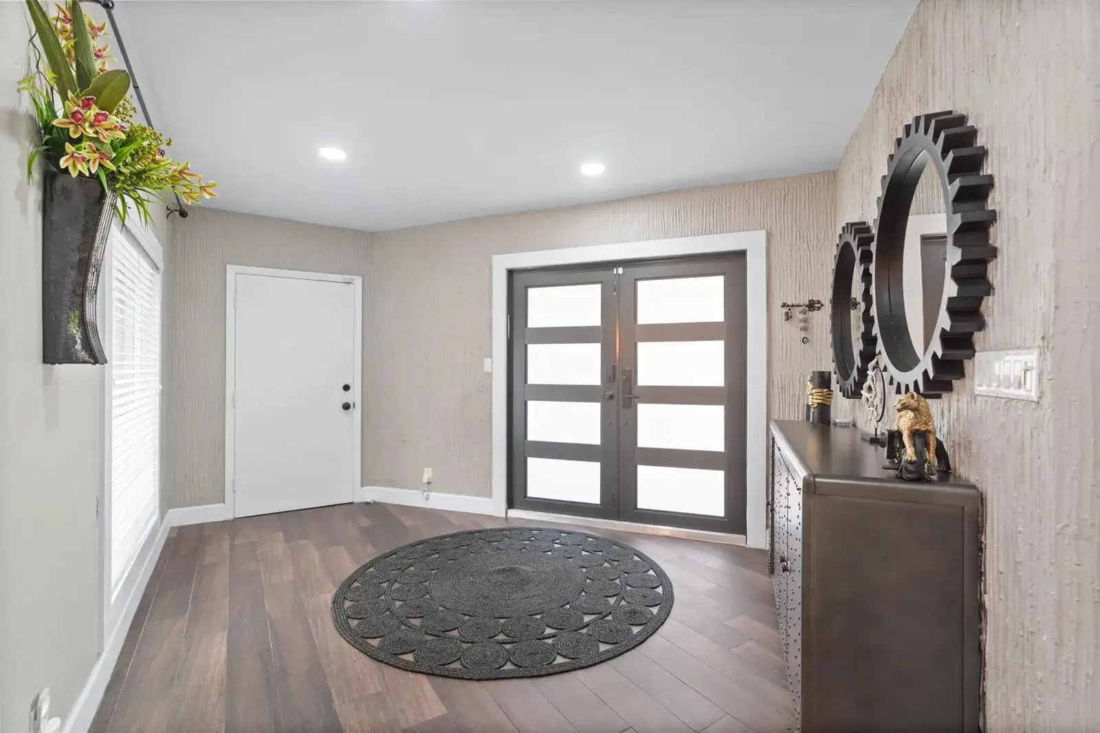 6106 Royal Poinciana Lane, Tamarac FL 33319 photo 2