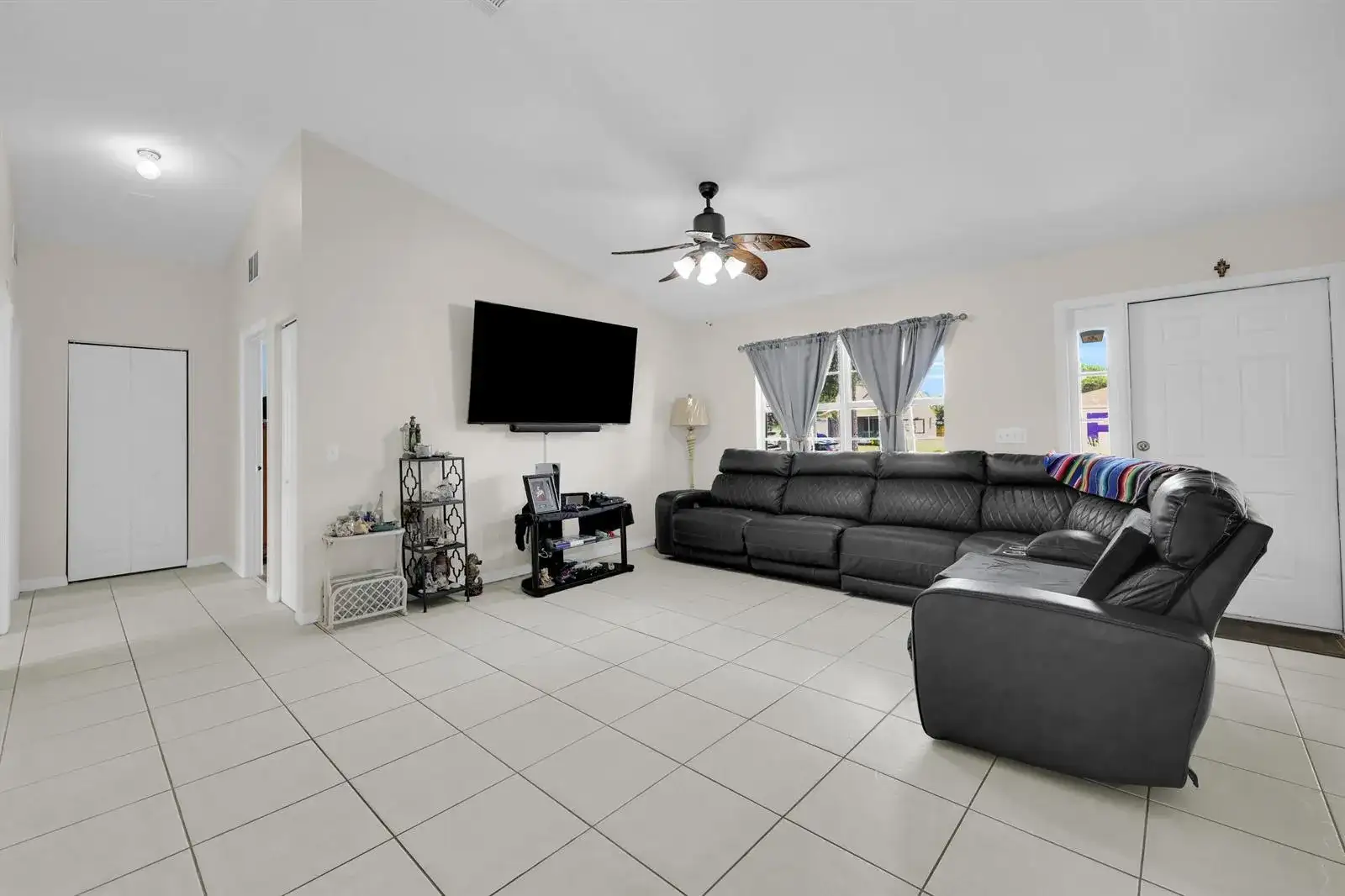 1295 12th Avenue SW, Vero Beach FL 32962 photo 5