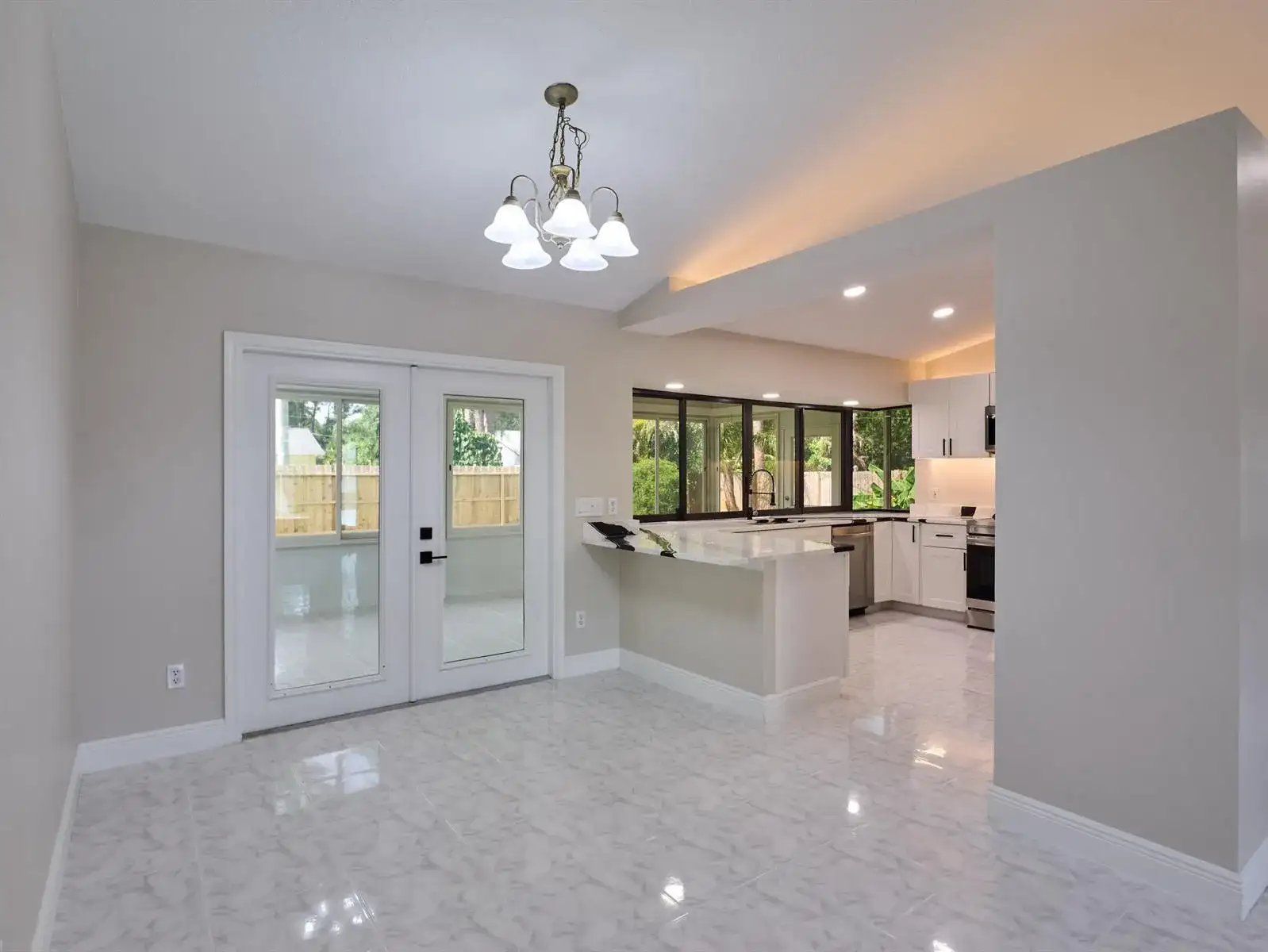 672 SW Ewing Avenue, Port St. Lucie FL 34983 photo 3