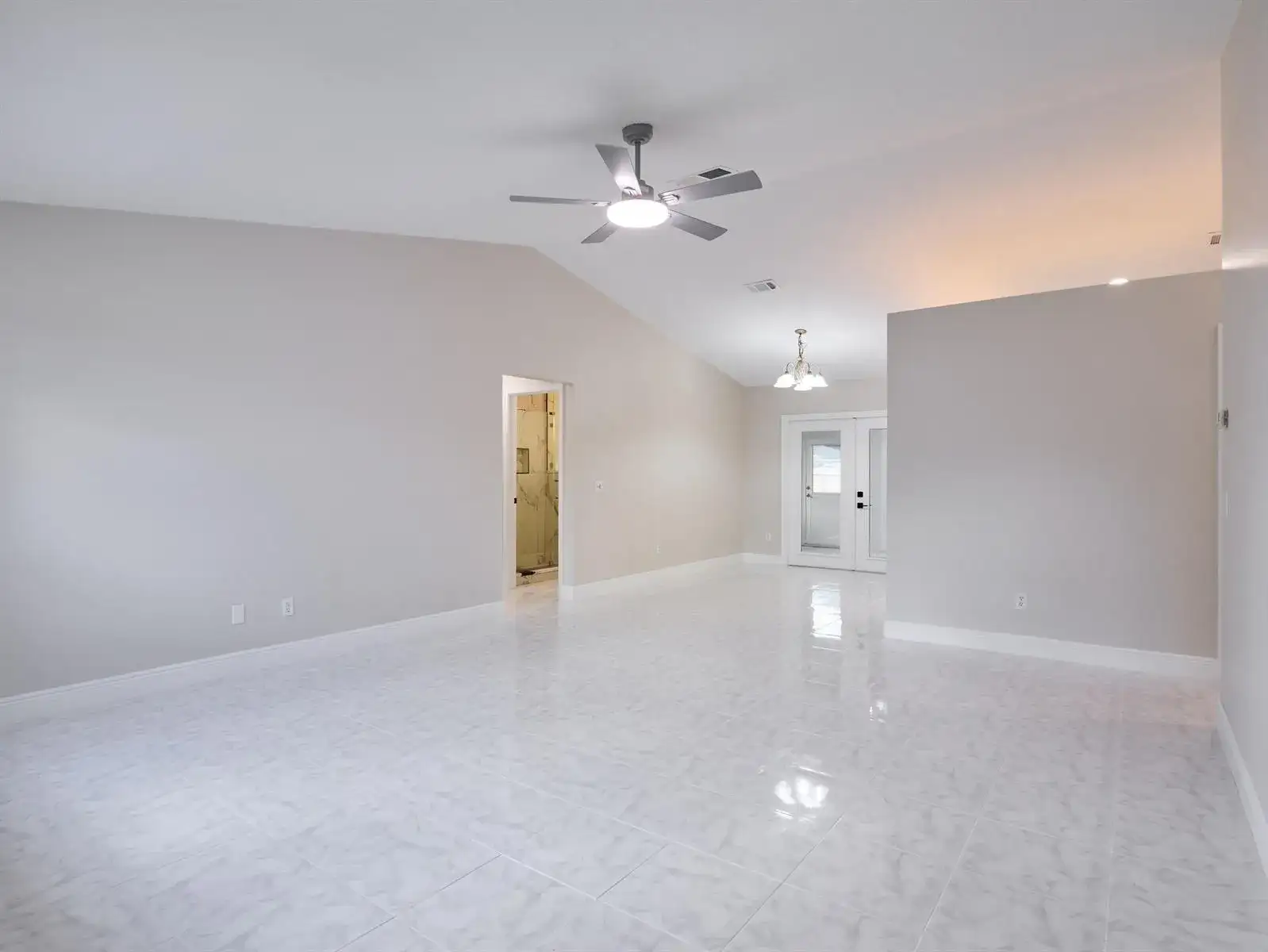 672 SW Ewing Avenue, Port St. Lucie FL 34983 photo 4