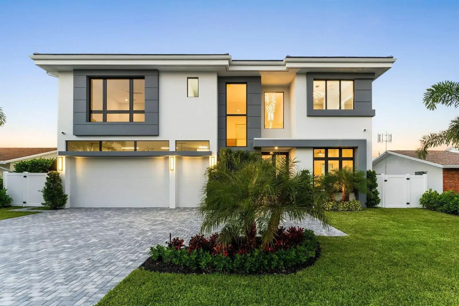 261 NW 8th Street, Boca Raton FL 33432 photo 3