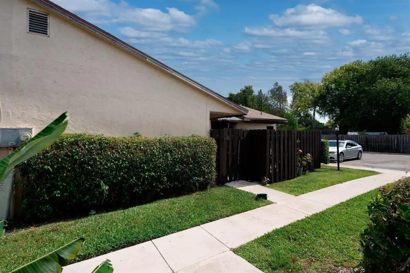 3504 WATERVIEW Circle, Palm Springs FL 33461 photo 4
