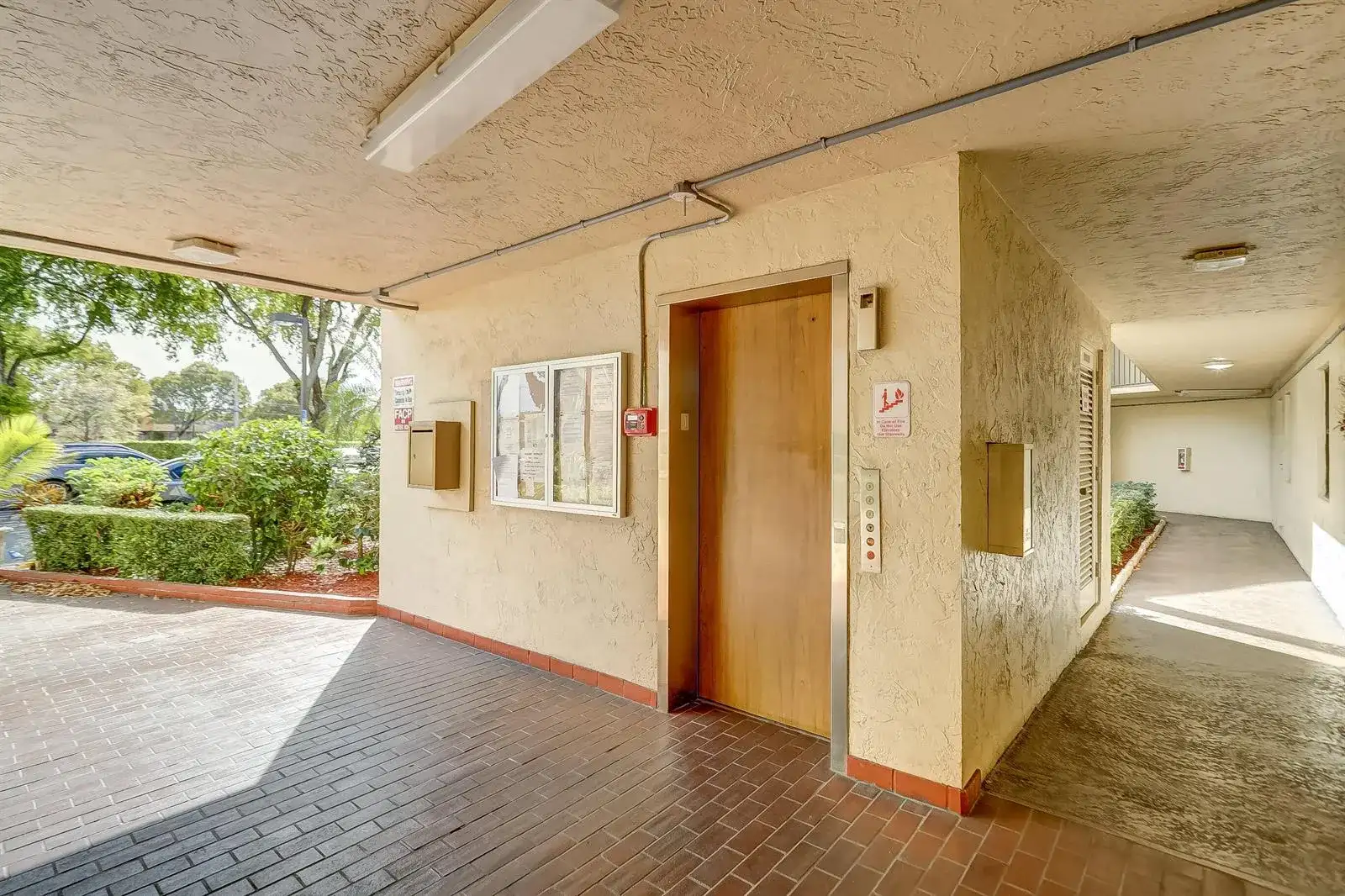 6751 N UNIVERSITY Drive # 302, Tamarac FL 33321 photo 5