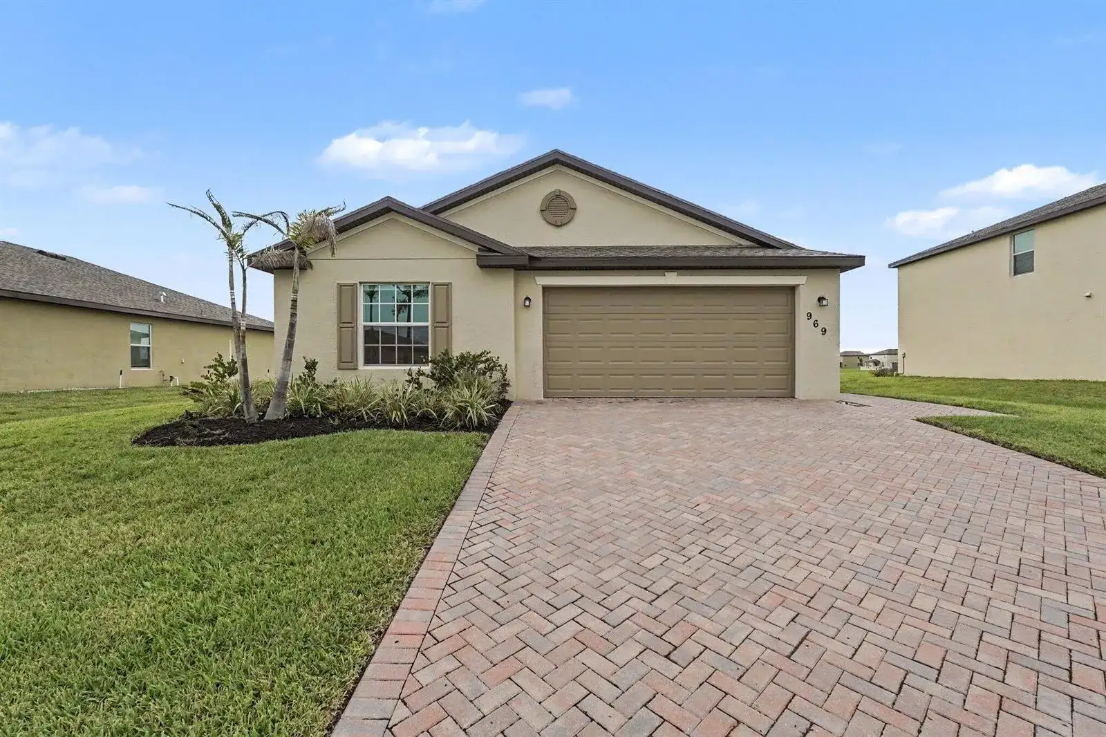 969 Bent Creek Drive, Fort Pierce FL 34947 photo 3