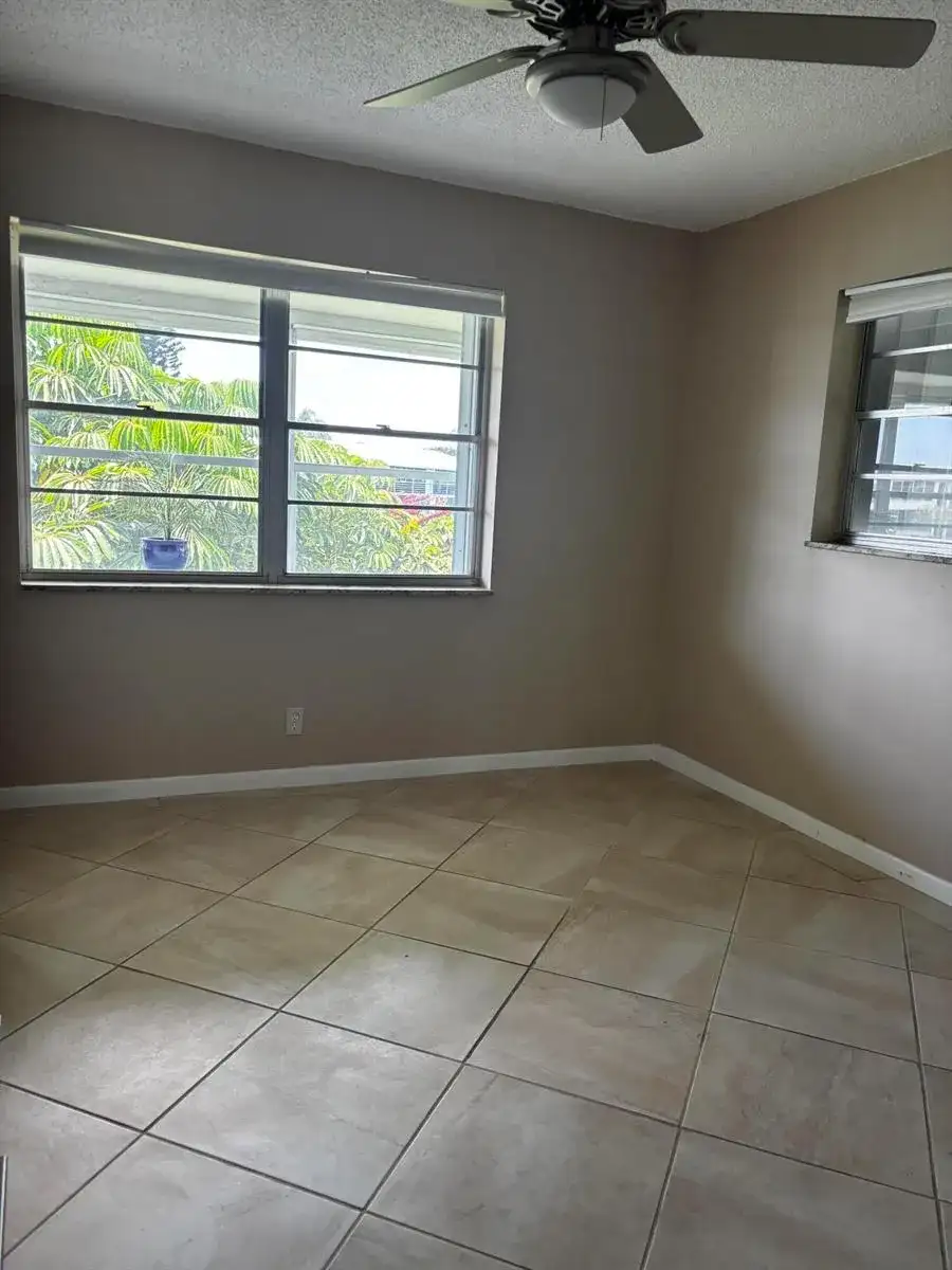 13 CHATHAM A, West Palm Beach FL 33417 photo 5