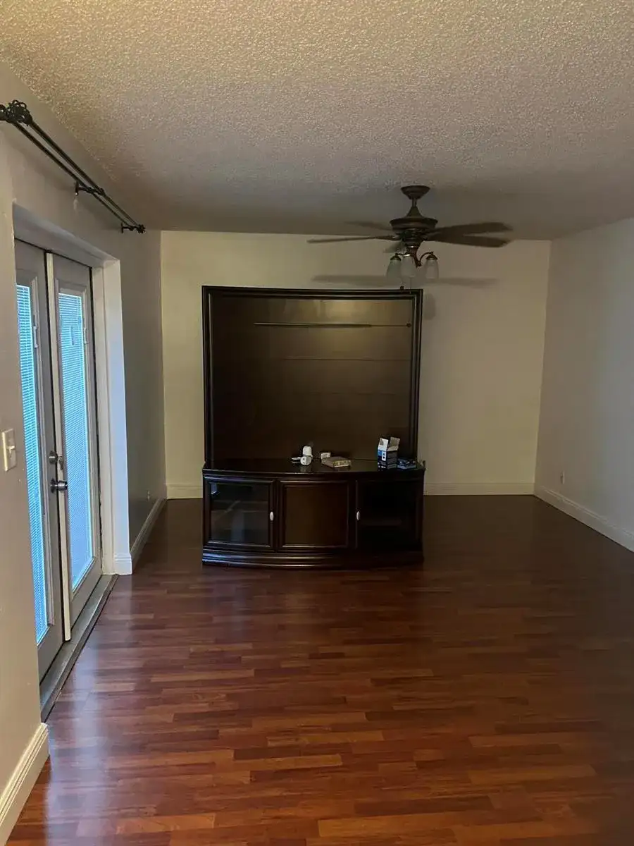 4408 NW 3RD Terrace, Deerfield Beach FL 33064 photo 3