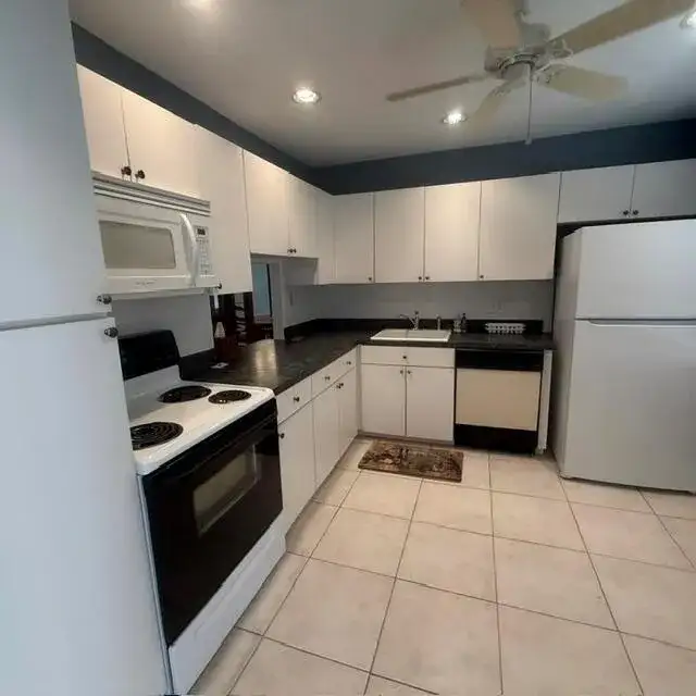 166 Lake Meryl Drive, West Palm Beach FL 33411 photo 3