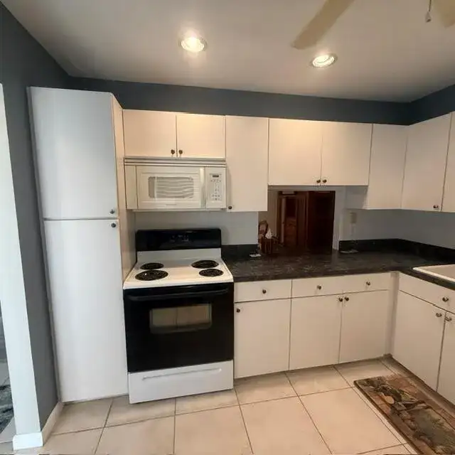 166 Lake Meryl Drive, West Palm Beach FL 33411 photo 4