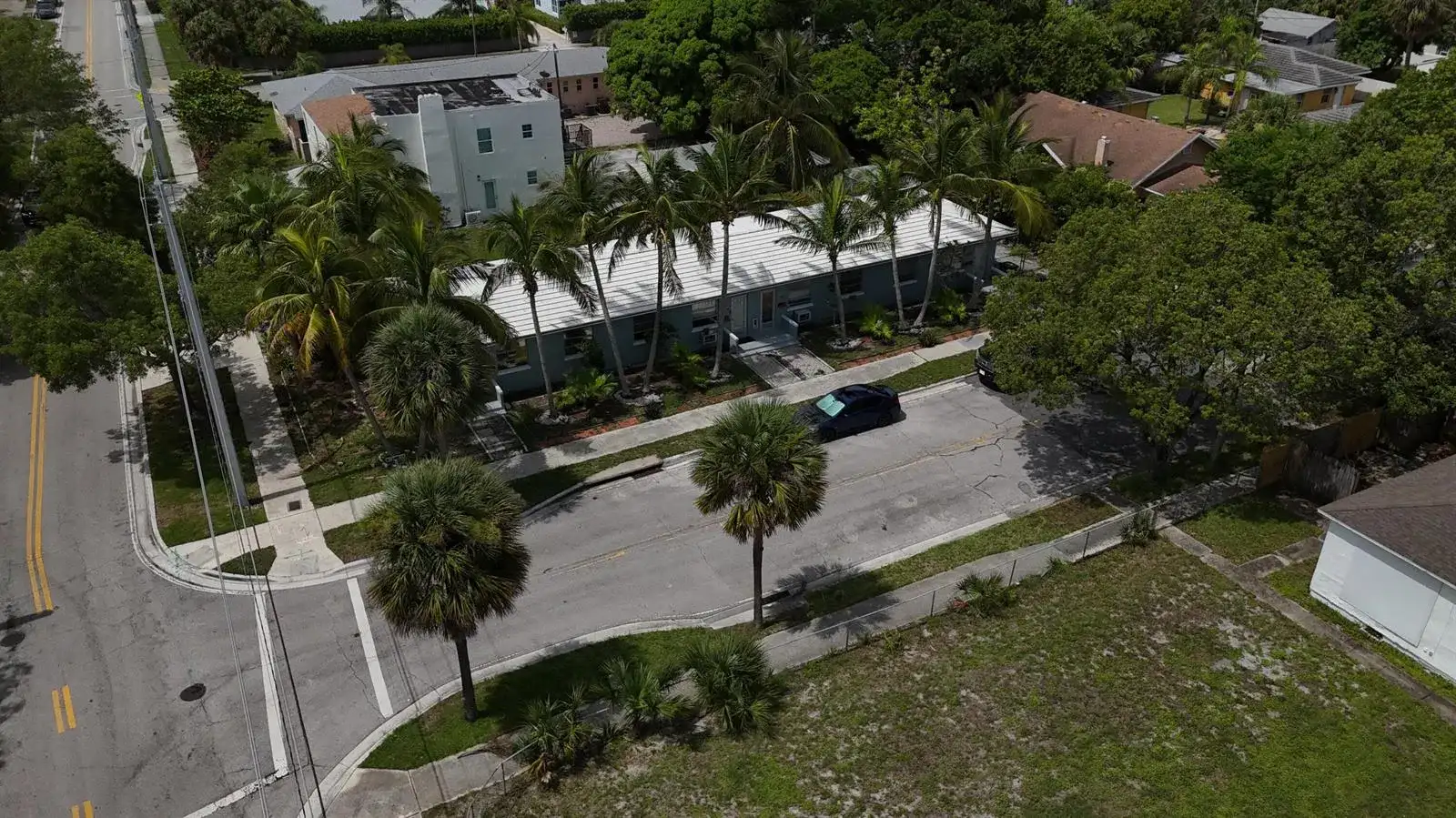 400 51st Street # 404, West Palm Beach FL 33407 photo 2