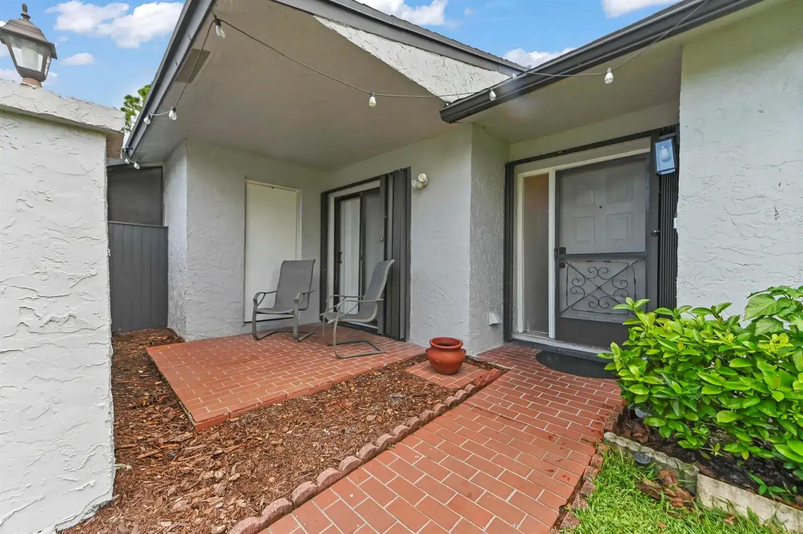 84 Conaskonk Circle, Royal Palm Beach FL 33411 photo 3