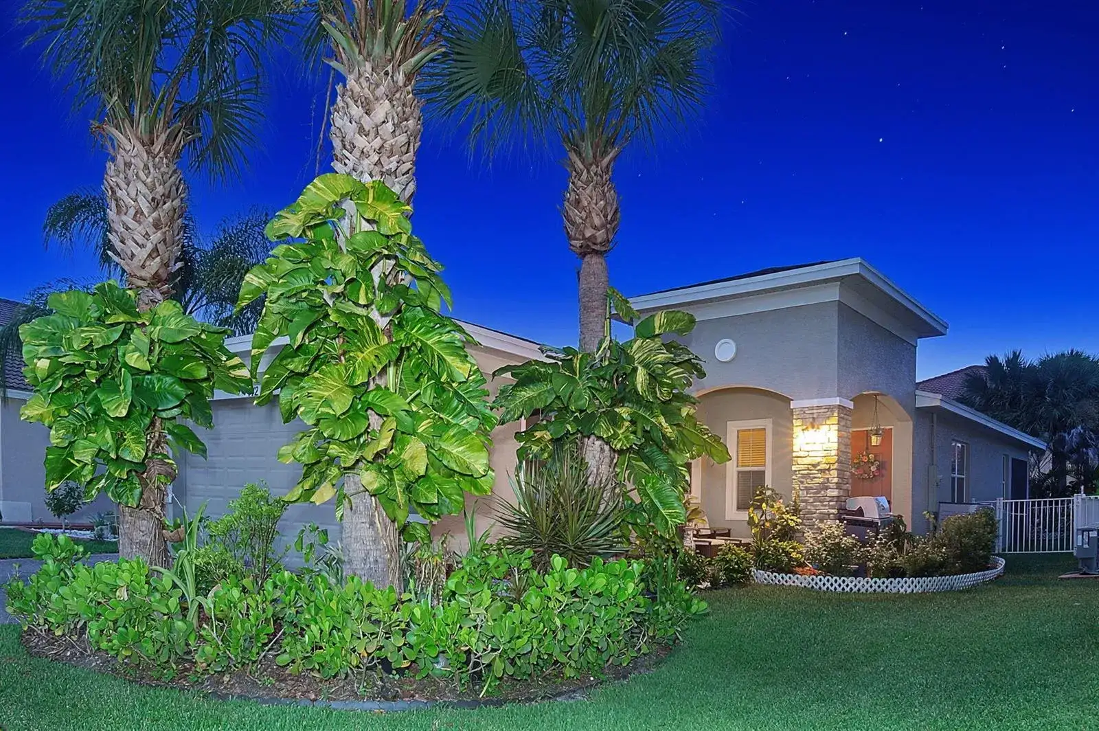 742 NW LEONARDO Circle, Port St. Lucie FL 34986 photo 2
