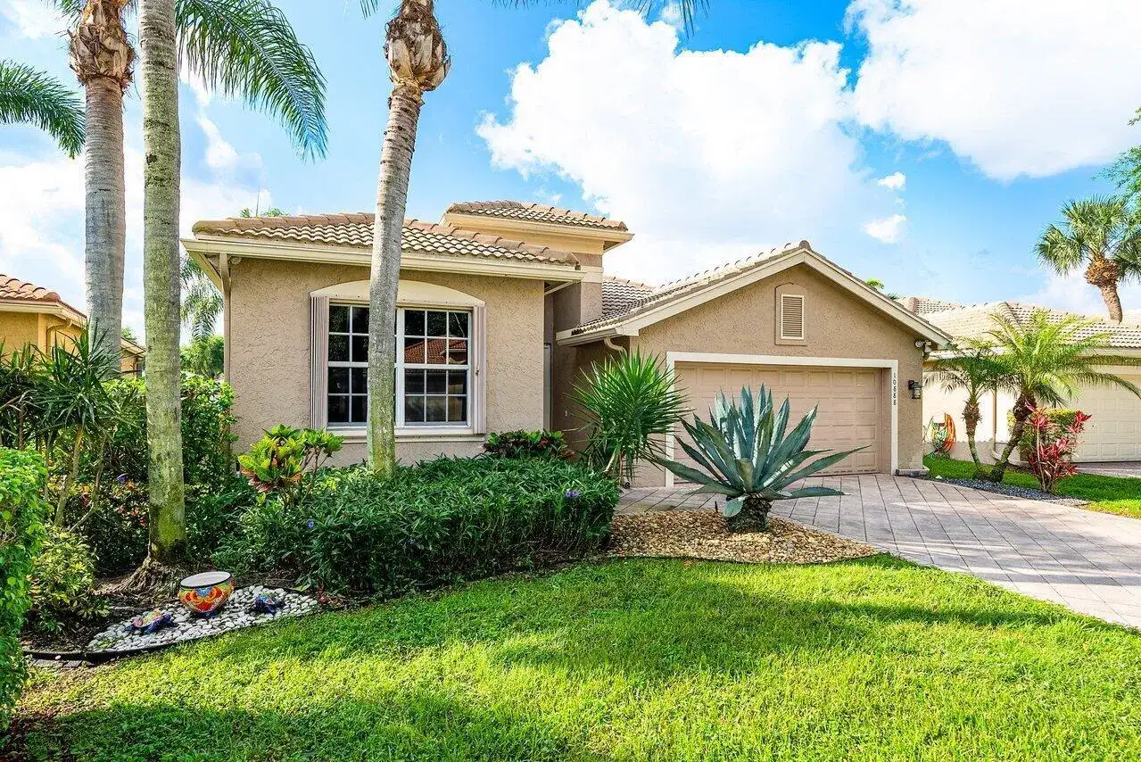 10888 Deer Park Lane, Boynton Beach FL 33437 photo 2