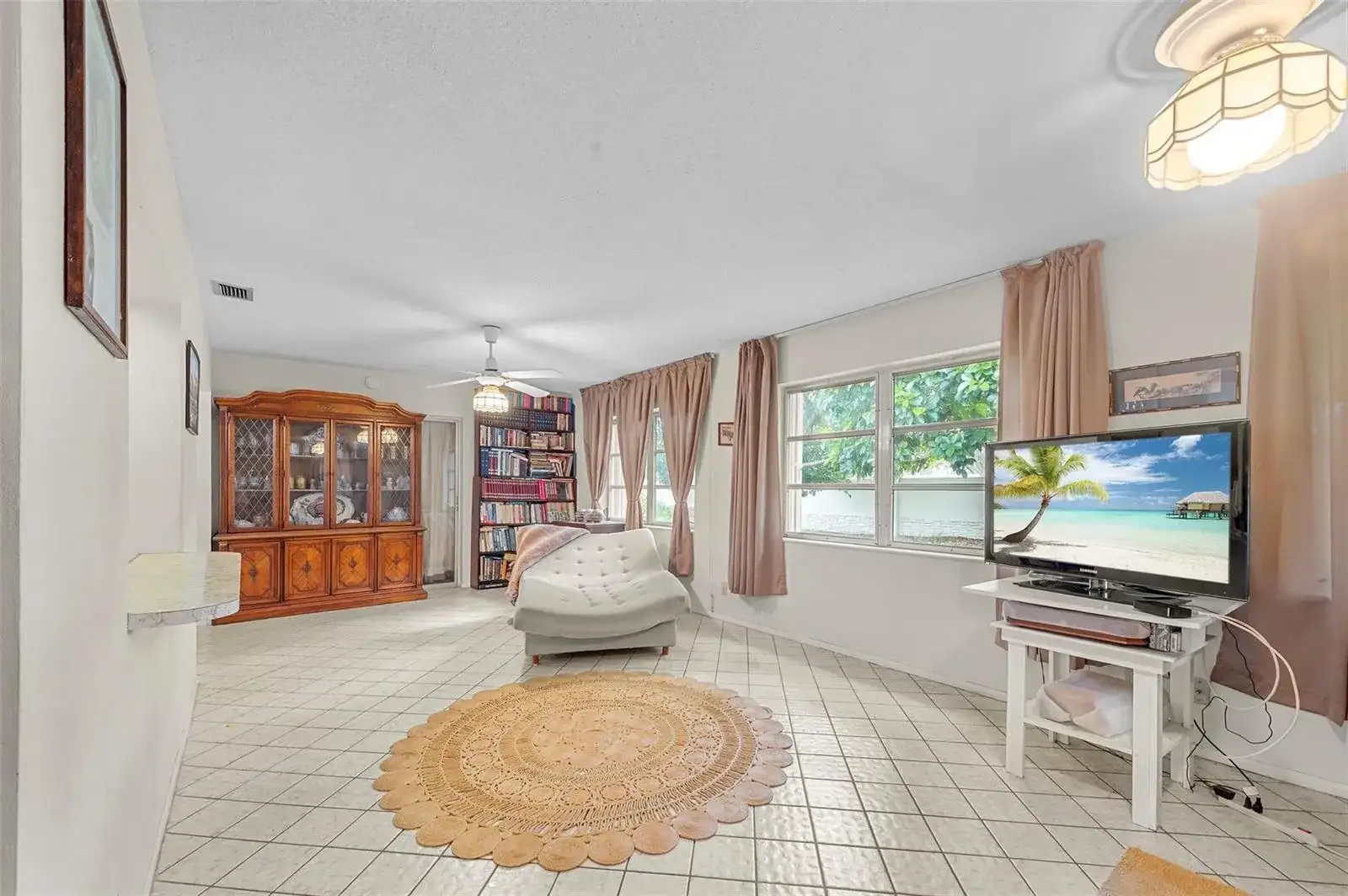 8604 NW 57TH Court, Tamarac FL 33321 photo 4