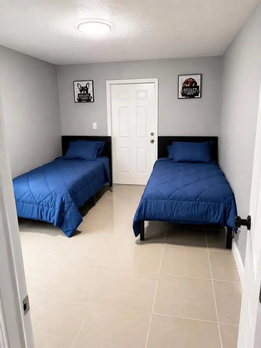 1558 NW 5TH Avenue, Pompano Beach FL 33060 photo 5