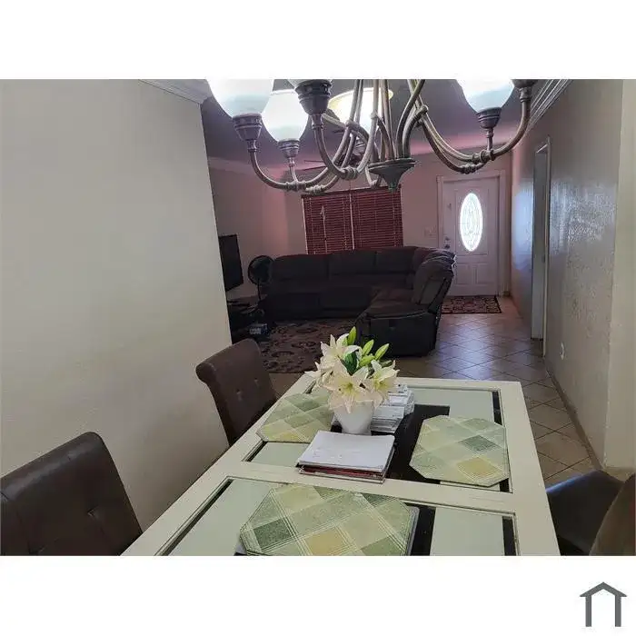 4891 NW 7TH Drive, Plantation FL 33317 photo 3