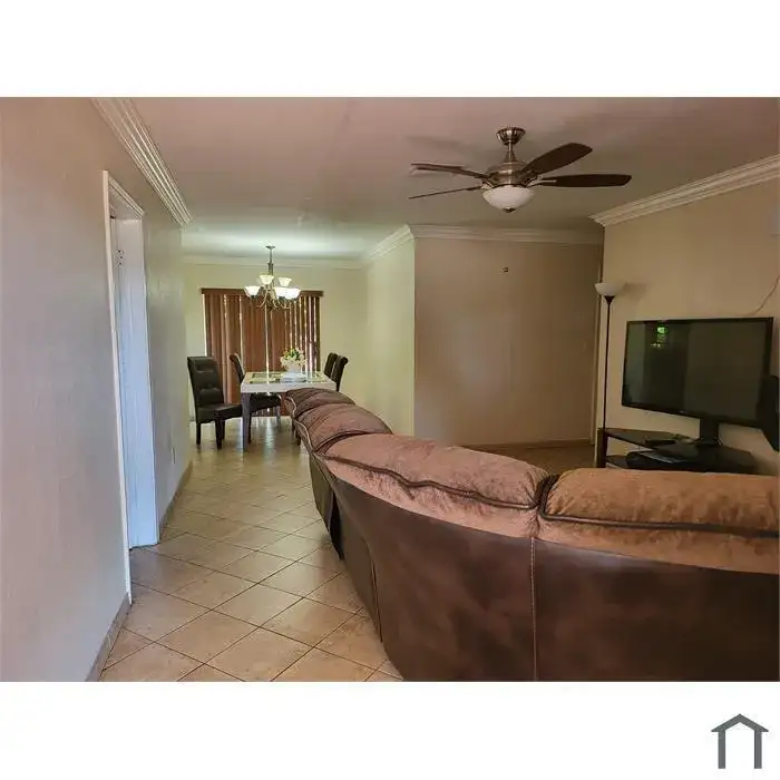 4891 NW 7TH Drive, Plantation FL 33317 photo 4
