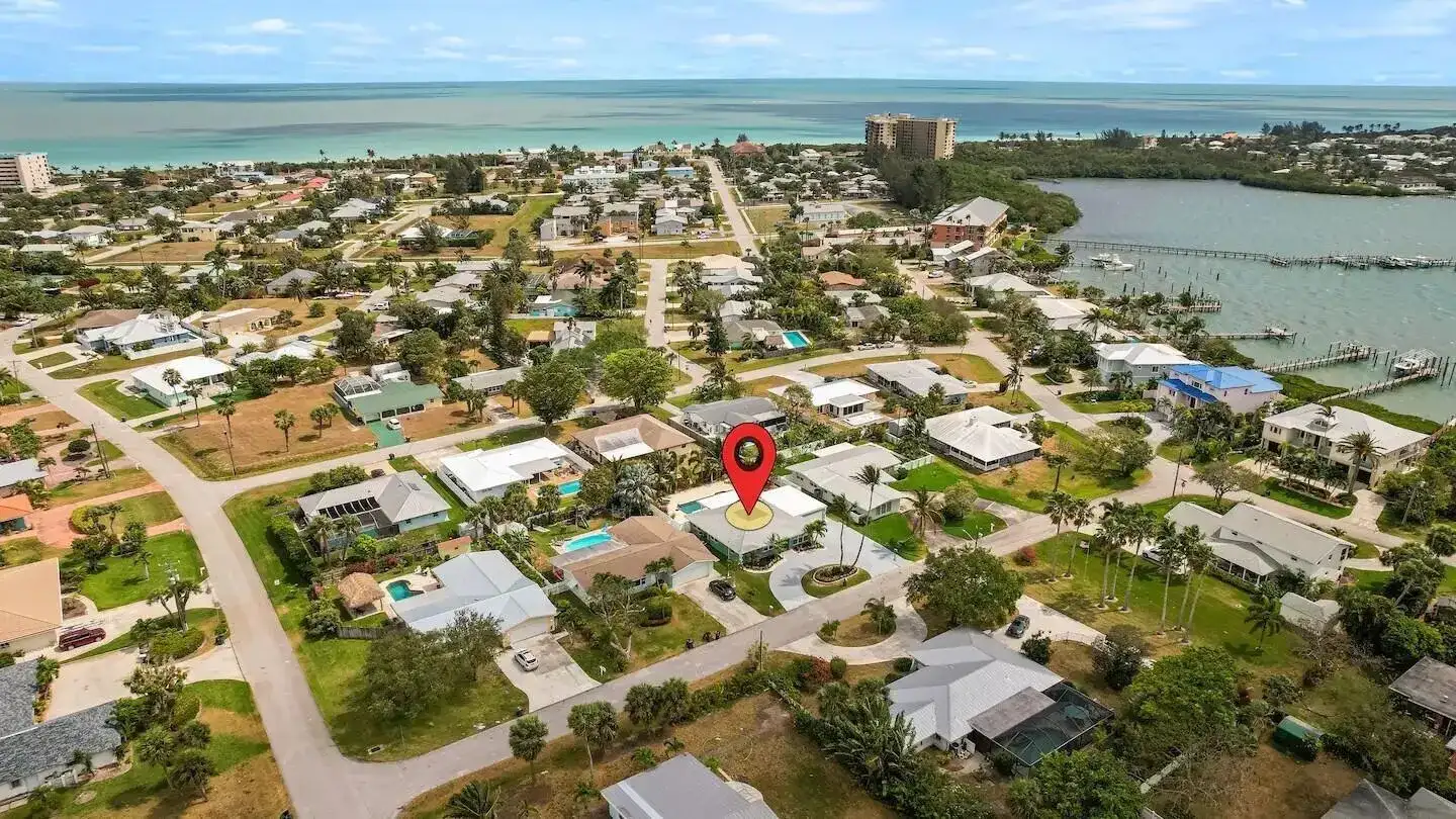 608 Malabar Avenue, Fort Pierce FL 34949 photo 2
