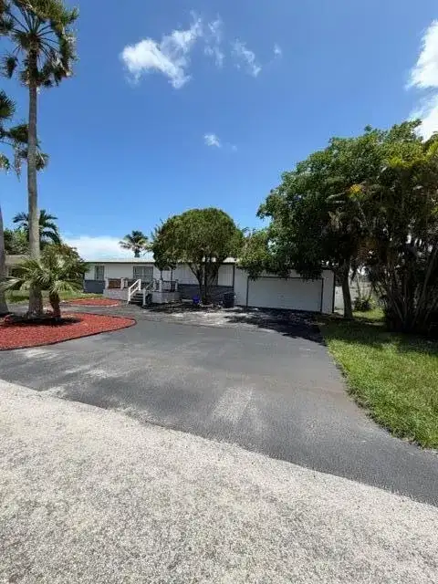 3040 TROPICAL Trail, Lake Worth FL 33462 photo 2