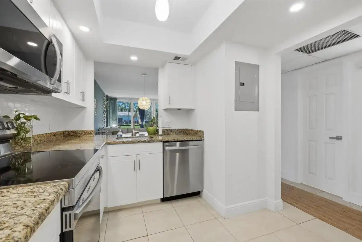 108 ROYAL PARK Drive # 1D, Oakland Park FL 33309 photo 4