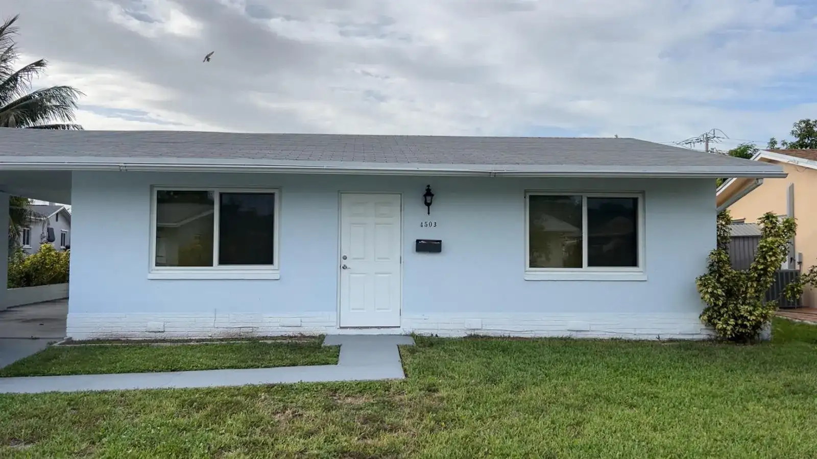 4503 NW 47TH Court, Tamarac FL 33319 photo 2