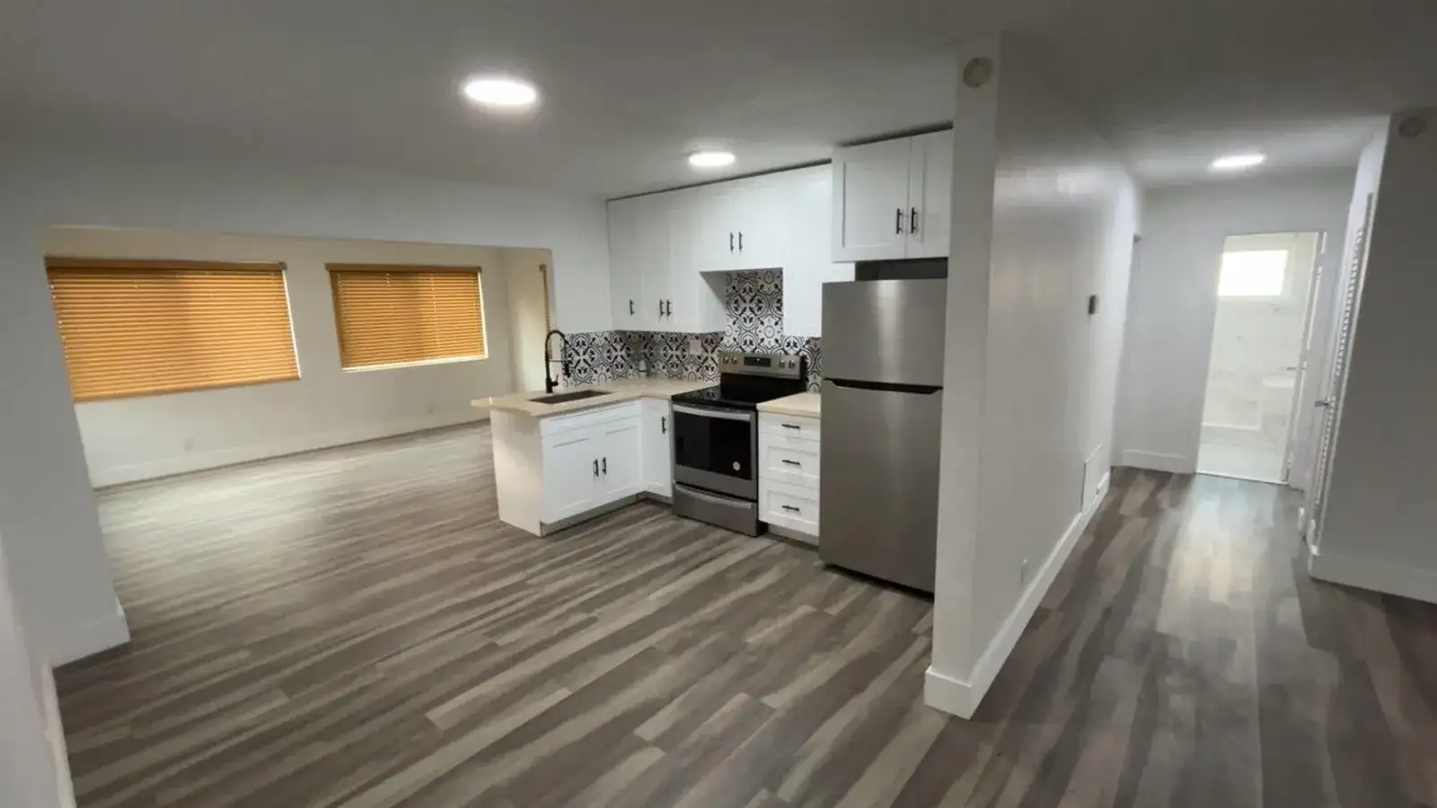 4503 NW 47TH Court, Tamarac FL 33319 photo 4