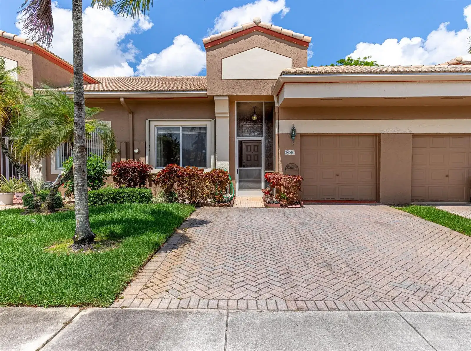 10168 LOMBARDY Drive # 10168, Tamarac FL 33321 photo 3