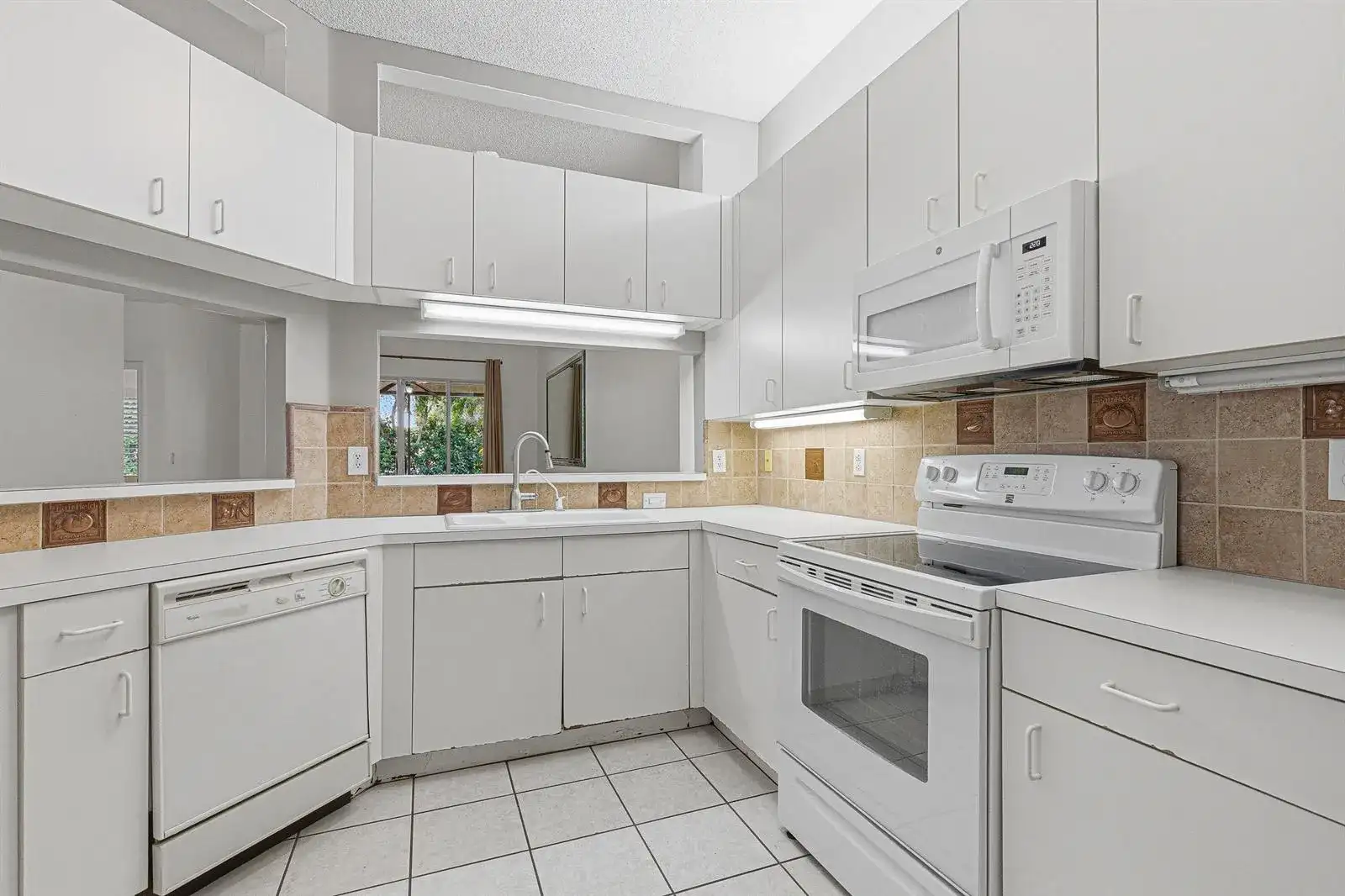 10168 LOMBARDY Drive # 10168, Tamarac FL 33321 photo 5