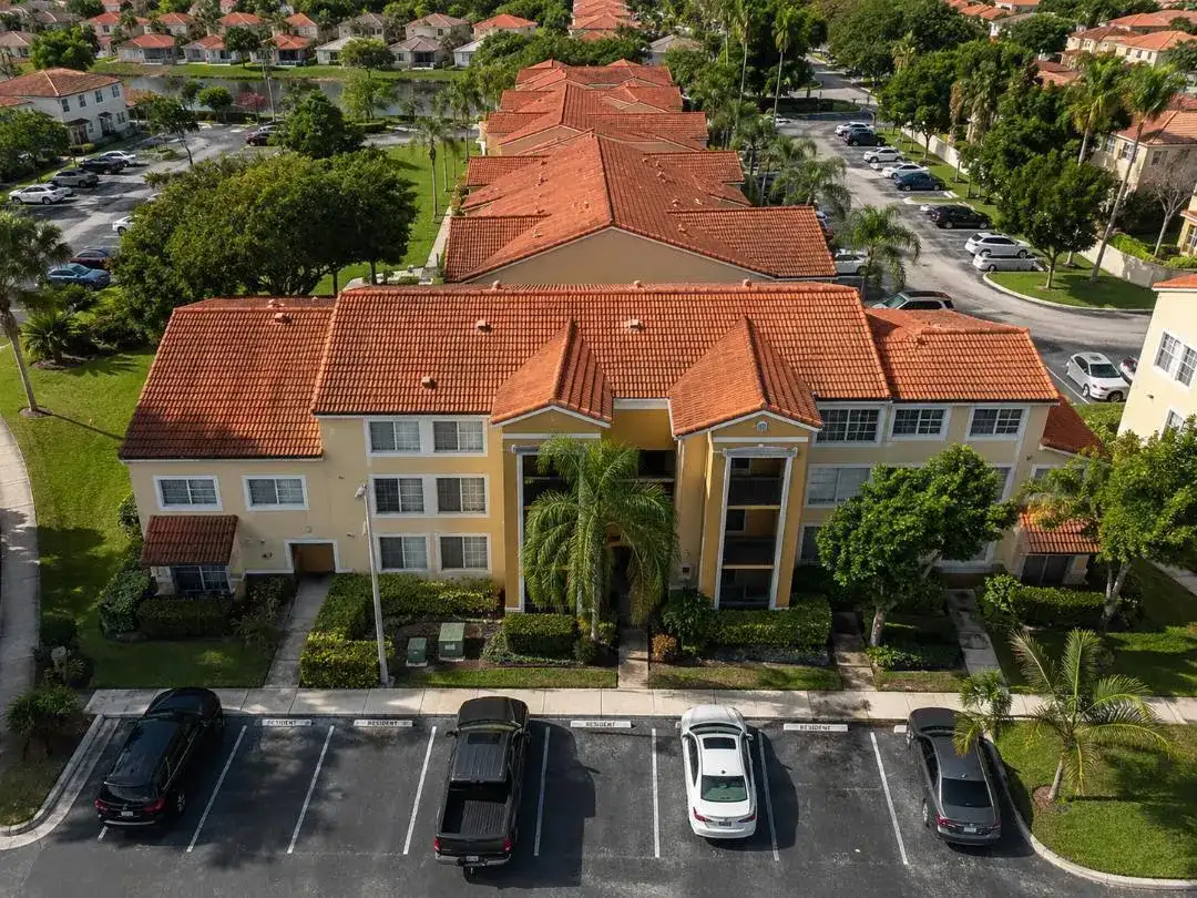103 Yacht Club Way # 208, Hypoluxo FL 33462 photo 2