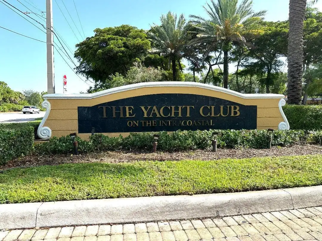 103 Yacht Club Way # 208, Hypoluxo FL 33462 photo 3