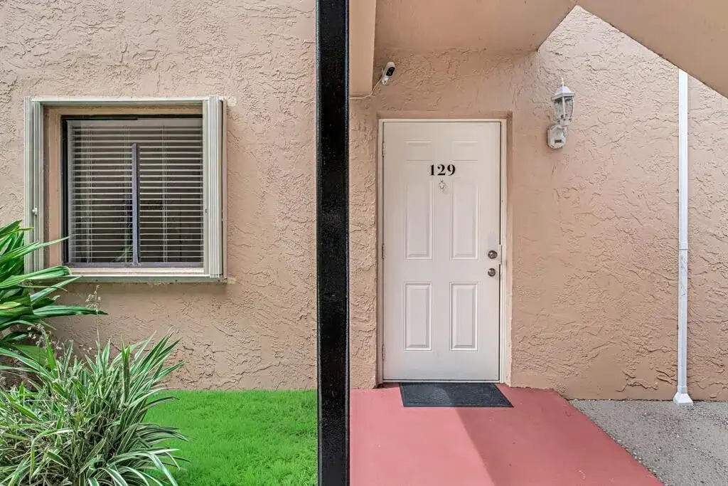 6043 10th Avenue N # 129, FL 33463 photo 5