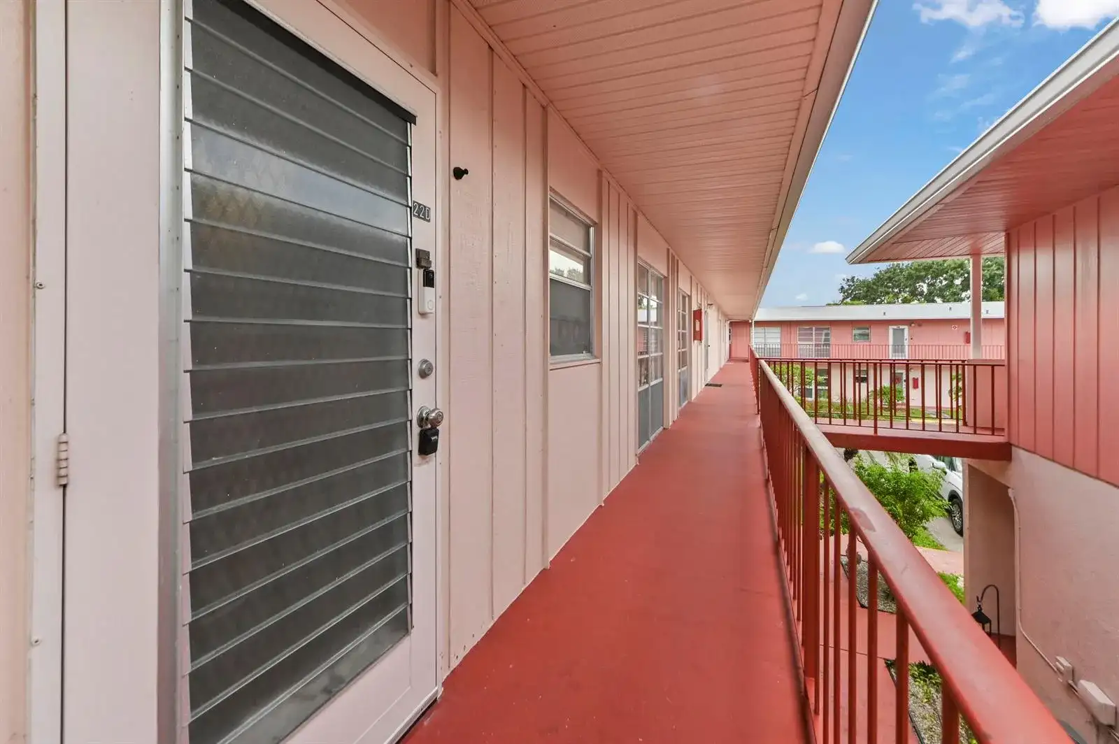 22 Golfs Edge D, West Palm Beach FL 33417 photo 2