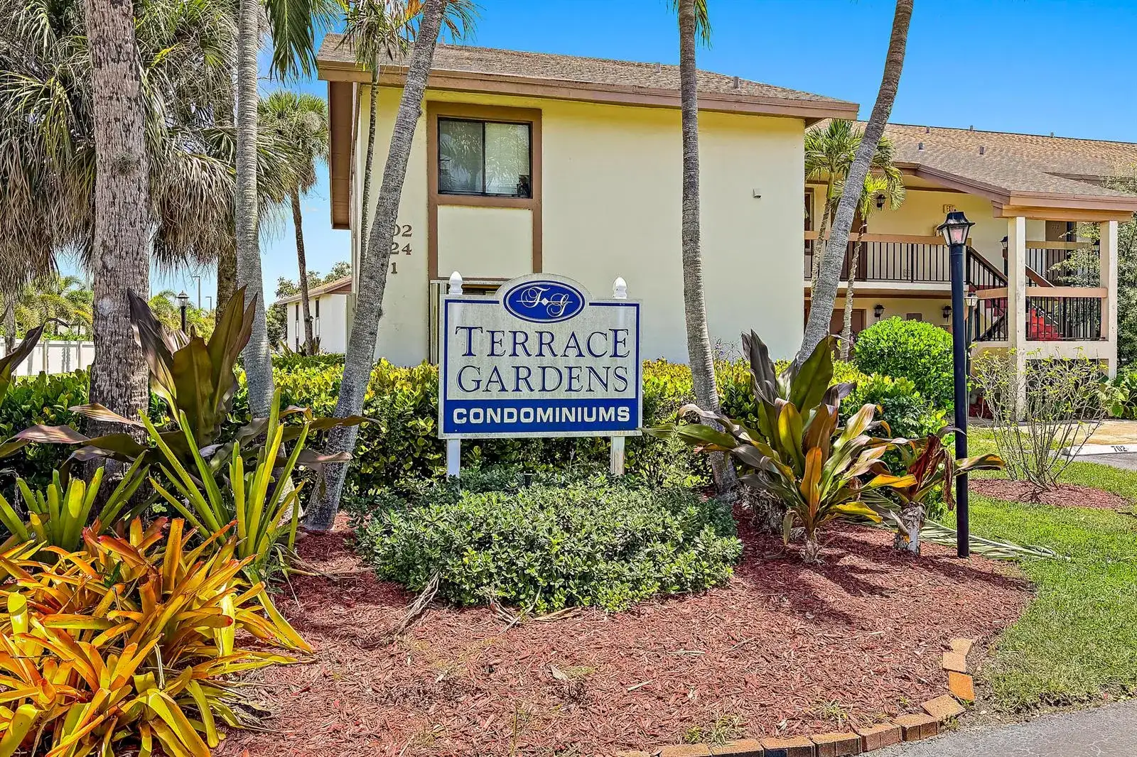 844 NW FORK Road, Stuart FL 34994 photo 2
