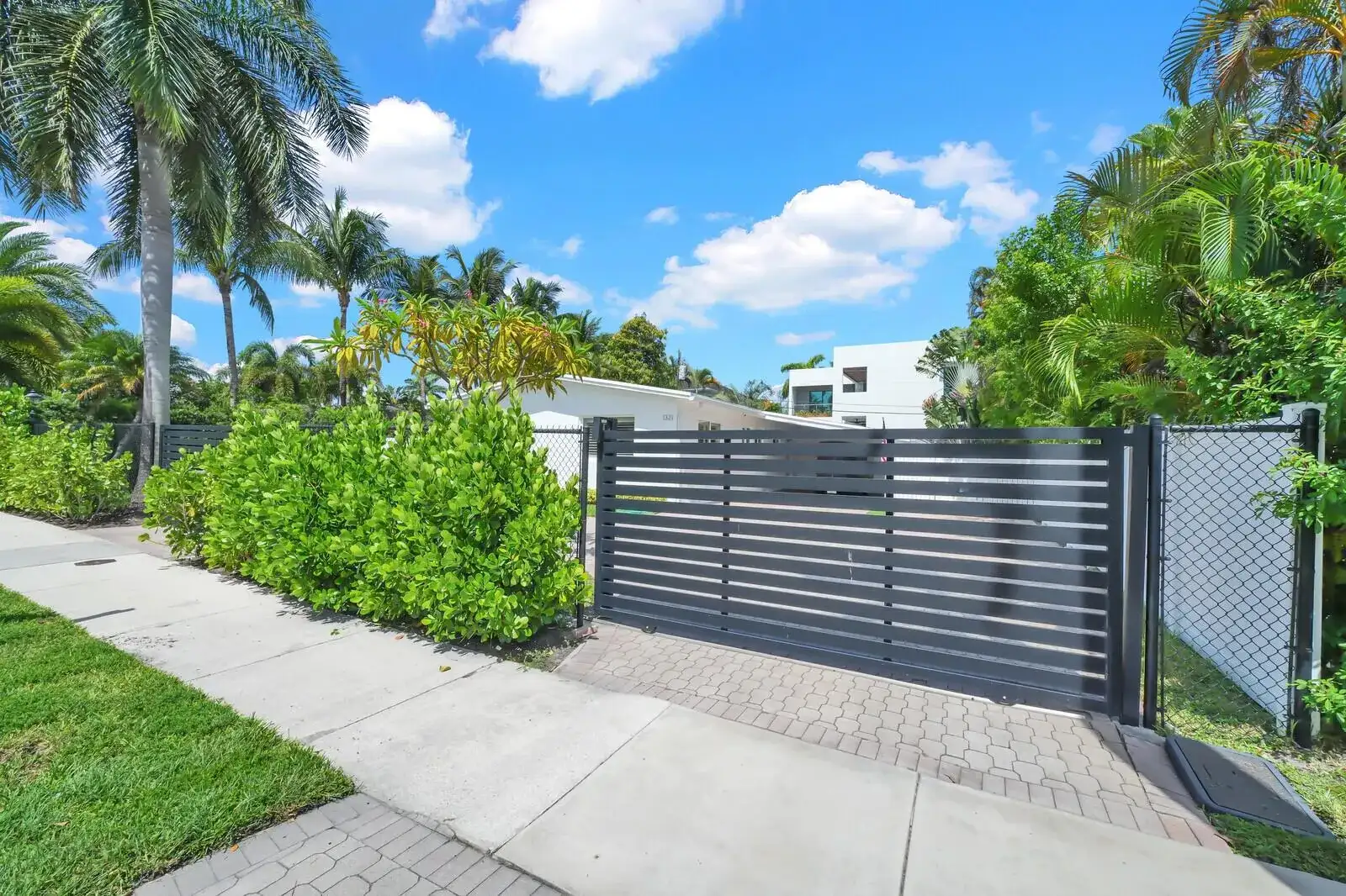 1321 CORDOVA Road, Fort Lauderdale FL 33316 photo 4