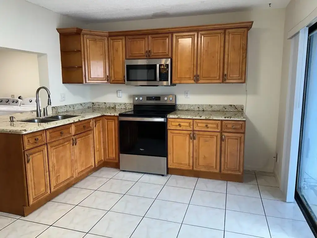 3094 BERMWOOD Lane # 237, Hollywood FL 33021 photo 5