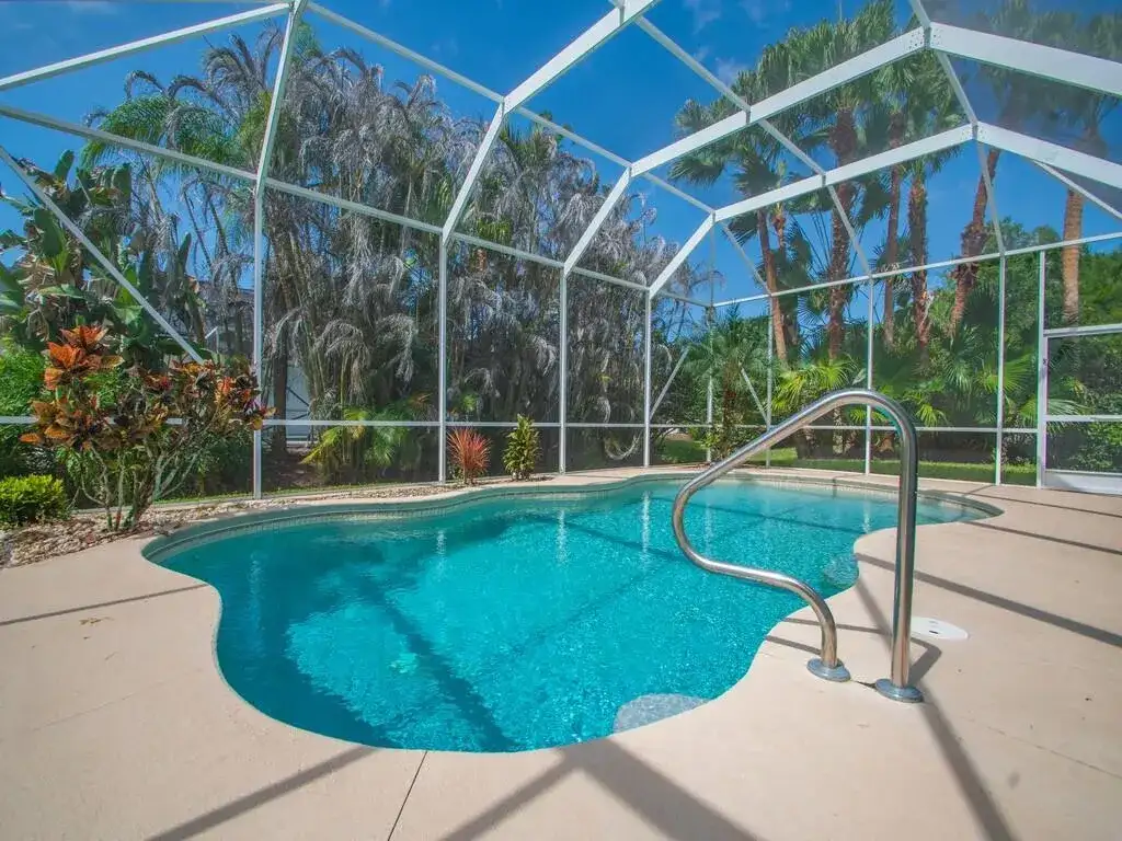 6566 35th Place, Vero Beach FL 32966 photo 2