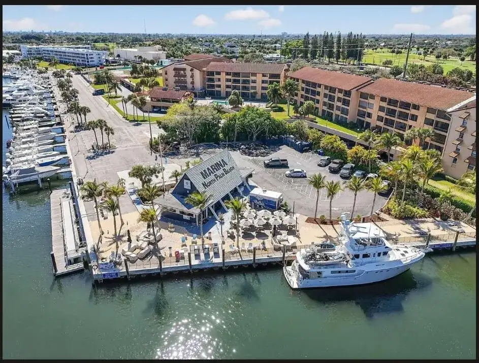1036 US Highway 1 # 121, North Palm Beach FL 33408 photo 4