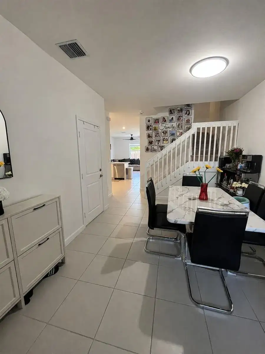 16229 SW 288th Terrace, Homestead FL 33033 photo 2