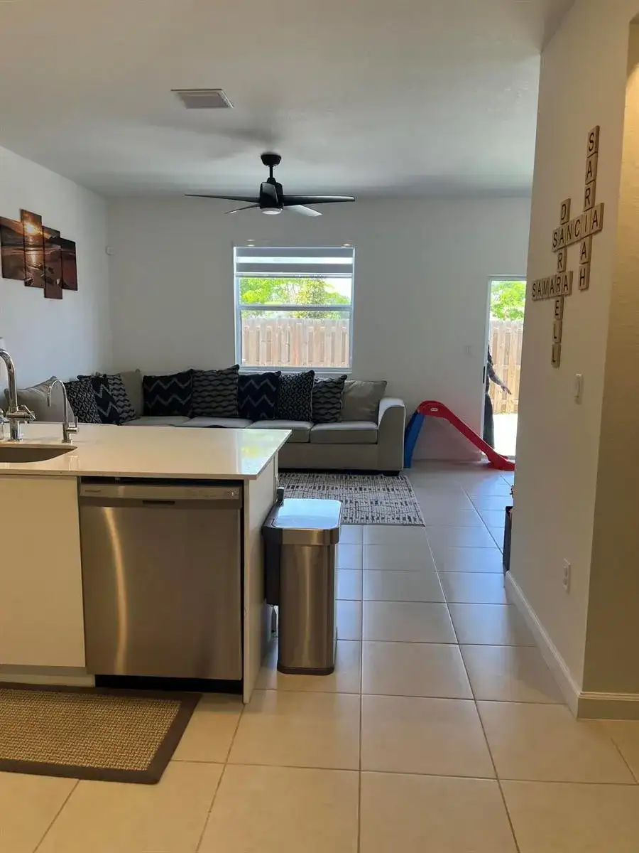 16229 SW 288th Terrace, Homestead FL 33033 photo 4
