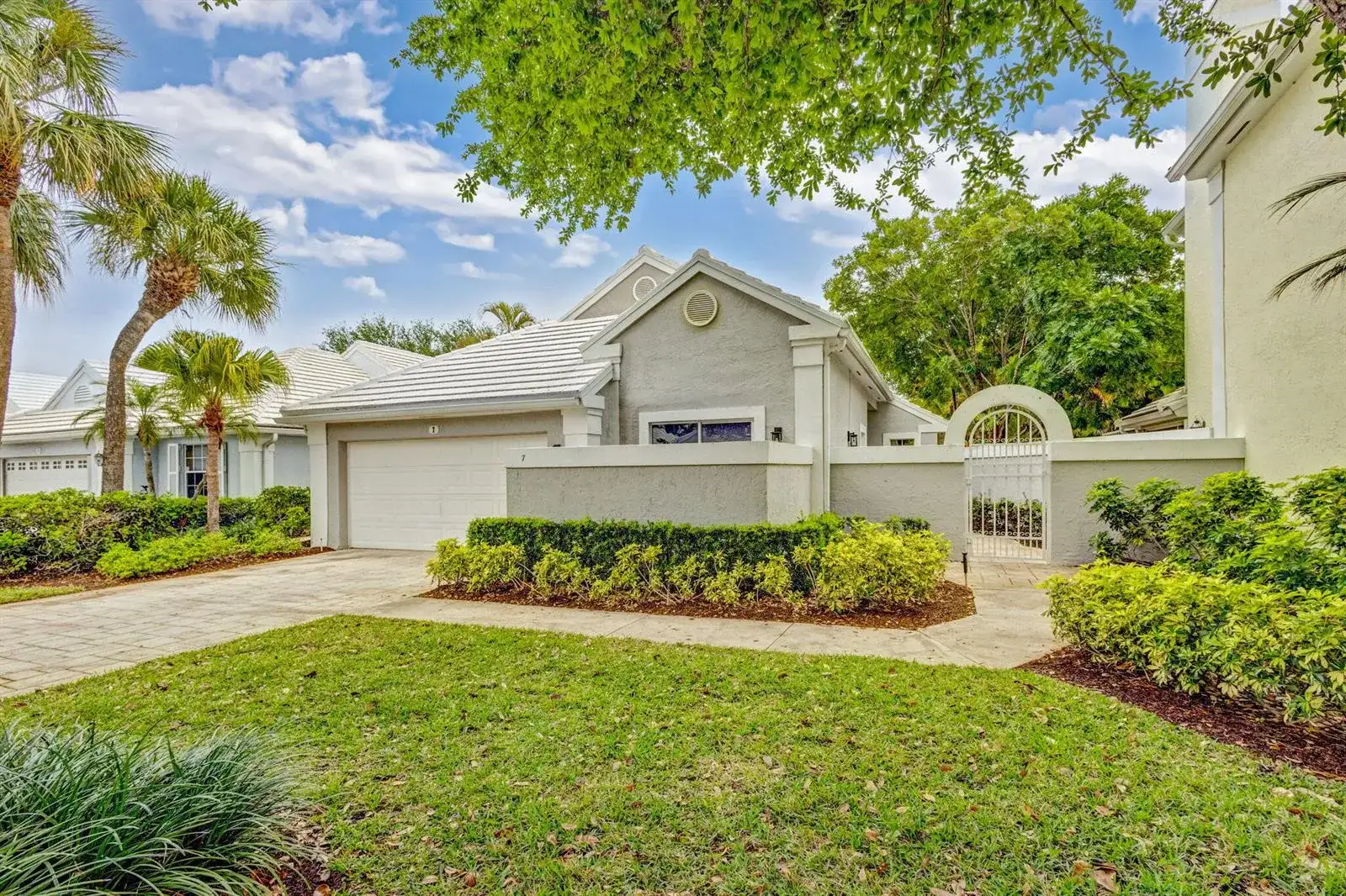7 Wyndham Lane, Palm Beach Gardens FL 33418 photo 3