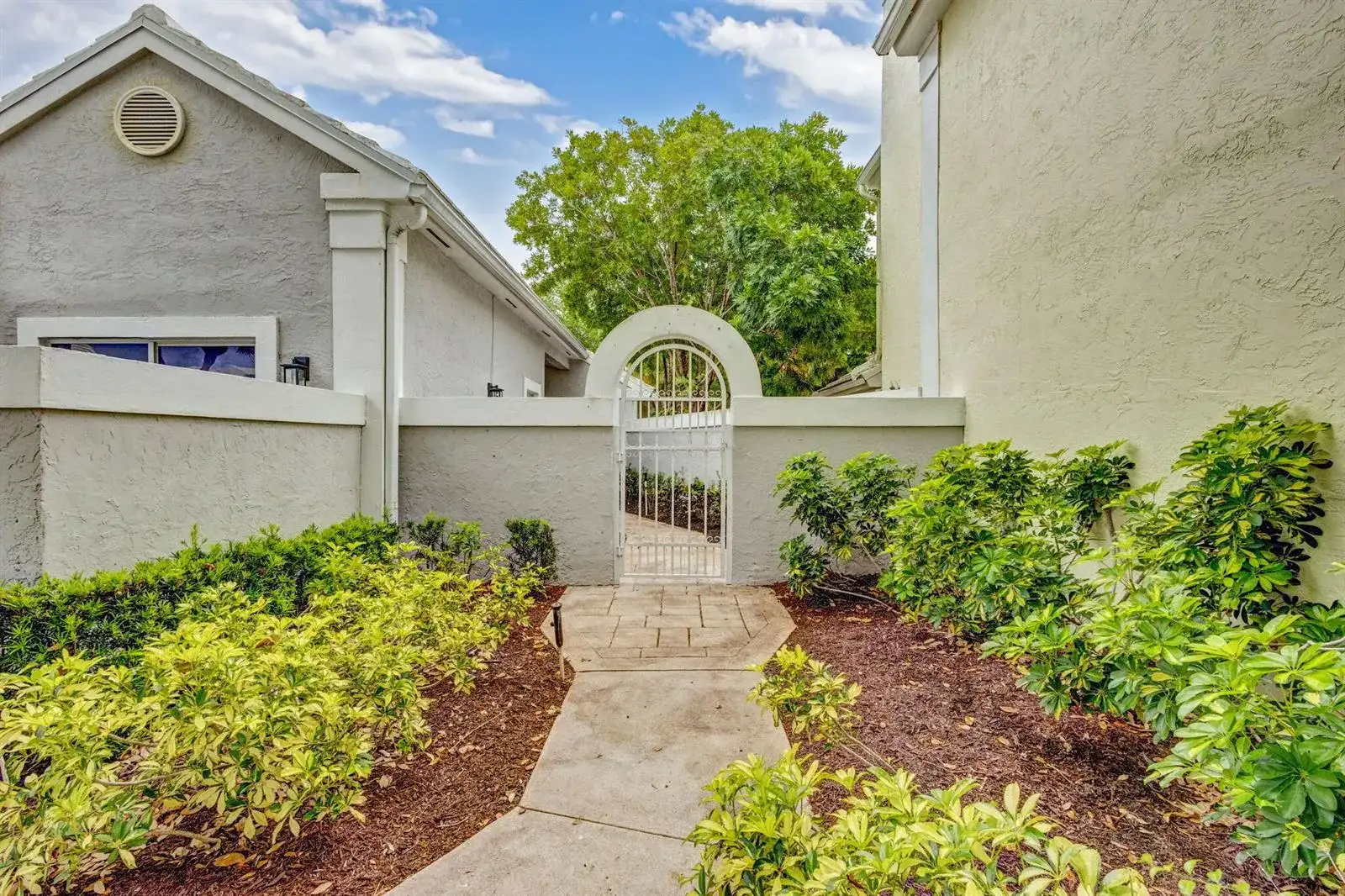 7 Wyndham Lane, Palm Beach Gardens FL 33418 photo 4
