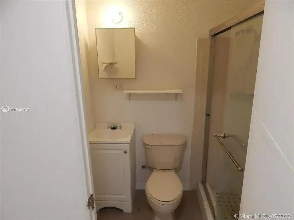 1111 N 25TH Avenue, Hollywood FL 33020 photo 2