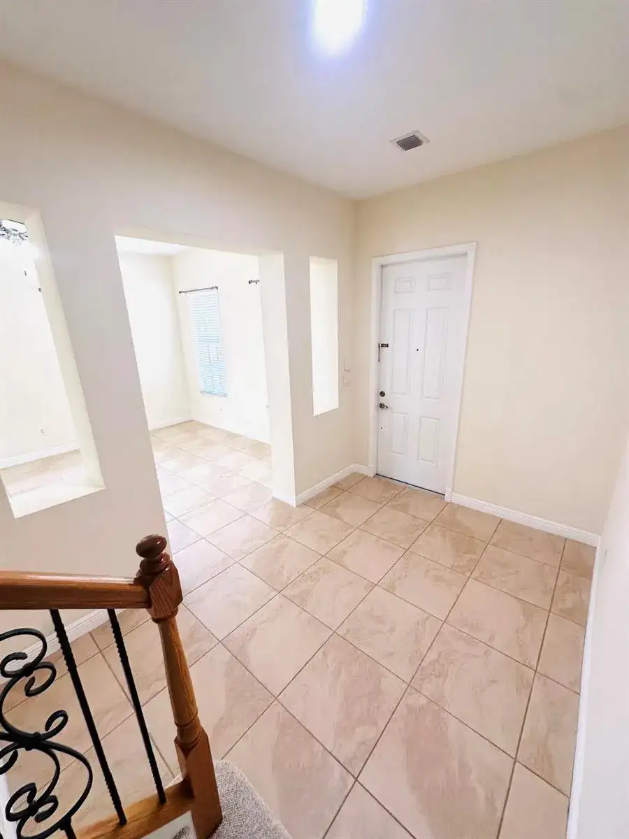 8296 NW 9th Avenue, Boca Raton FL 33487 photo 5